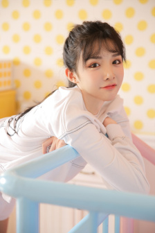 老公和闺蜜偷偷聊暧昧可以原谅吗
